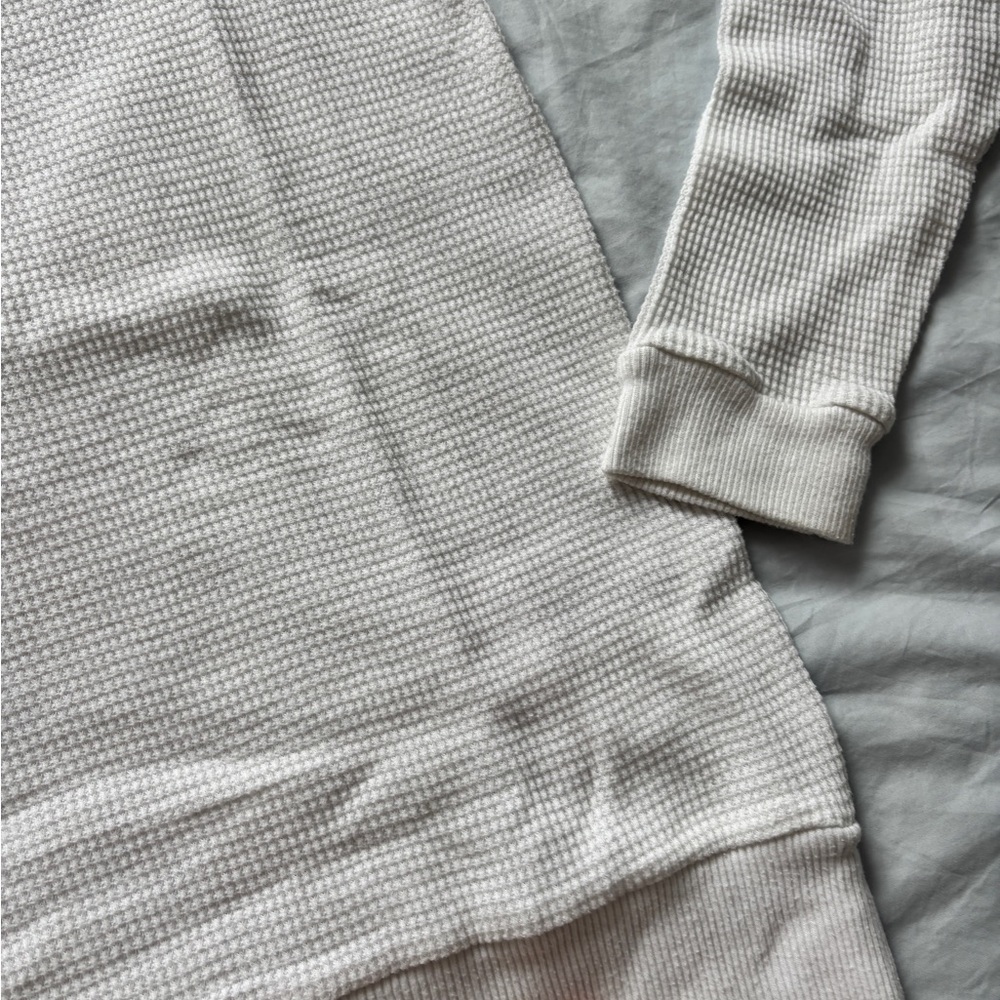 Aritzia tna waffle thermal ski layer long sleeve Elegant White Crew Neck Sweater - Picture 5 of 6